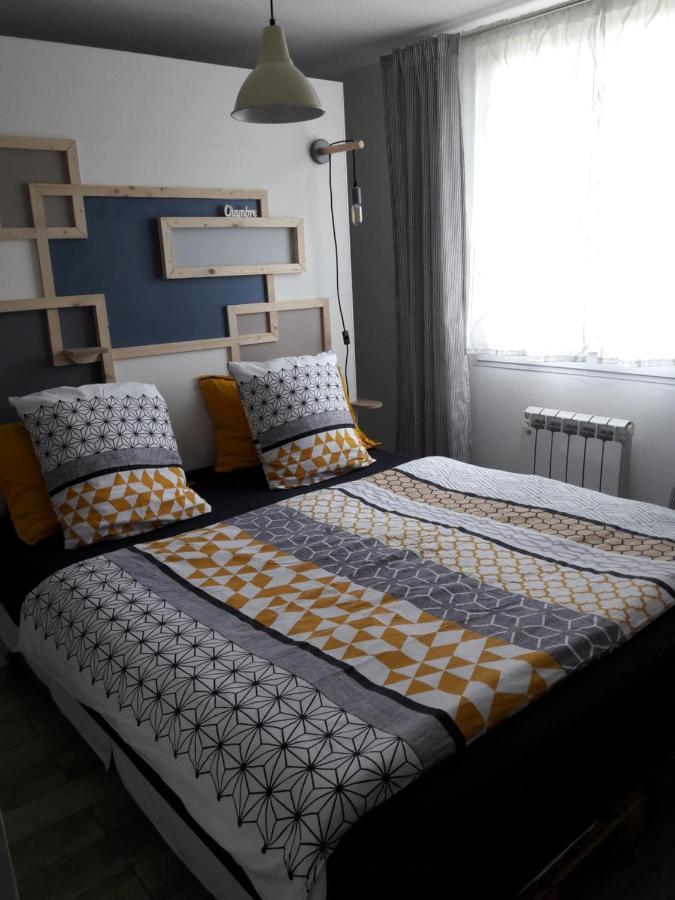 Bruse & Co Panzió Oissery Szoba fotó